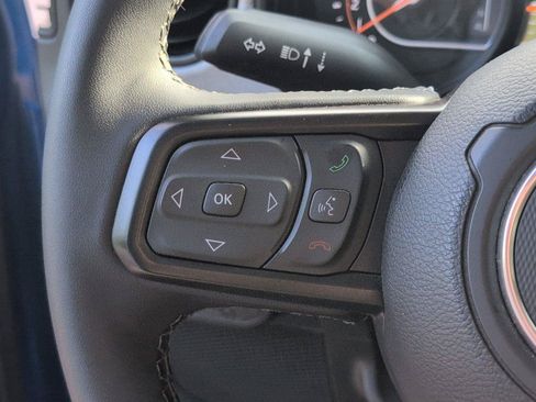 Used 2025 Jeep Wrangler Unlimited Sport AWD/4WD image 30