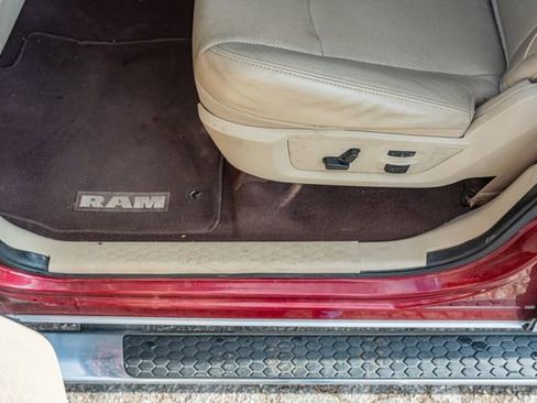 Used 2014 RAM 2500 Laramie image 18