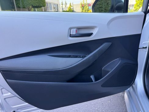 Used 2022 Toyota Corolla L FWD image 39