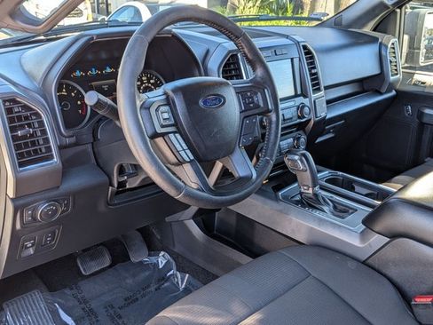 Used 2016 Ford F150 XLT image 10