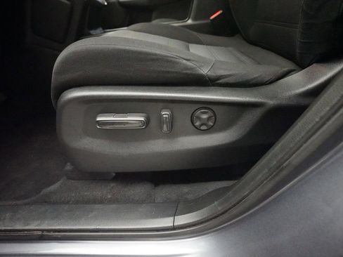 Certified 2022 Honda CR-V EX image 28