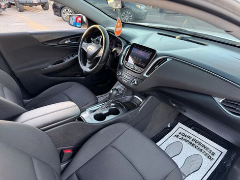 Used 2020 Chevrolet Malibu LT image 19