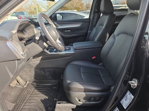 Used 2025 MAZDA CX-70 Plug-In Hybrid w/ Premium Pkg image 12