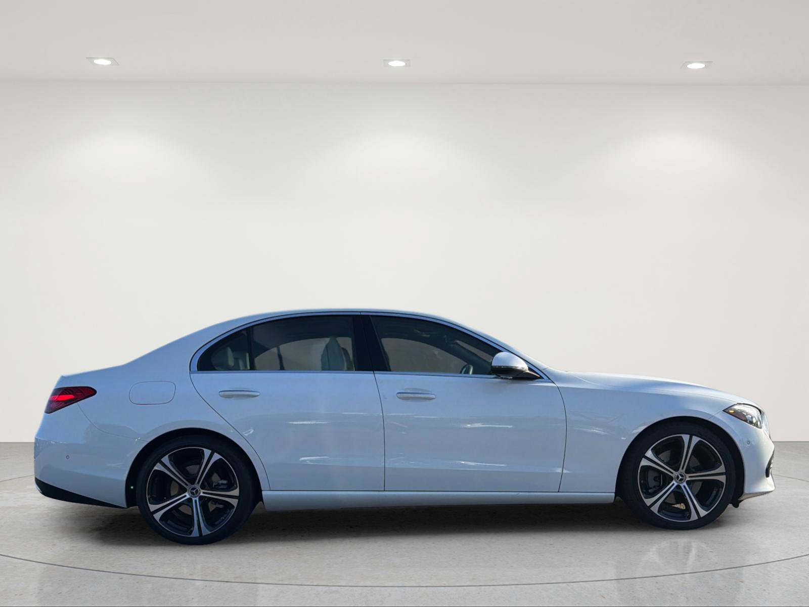 Used 2024 Mercedes-Benz C 300 Sedan image 5