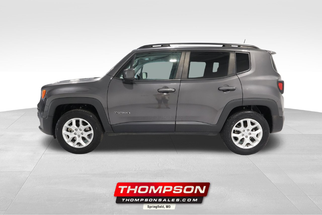 Used 2018 Jeep Renegade Latitude w/ Cold Weather Group AWD/4WD image 1