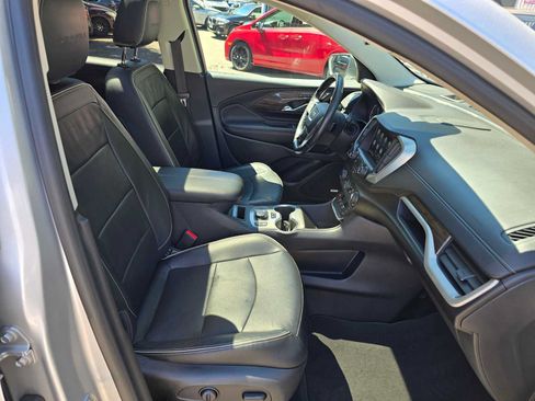 Used 2020 GMC Terrain Denali w/ Denali Premium Package AWD/4WD image 11