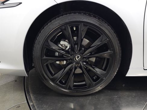 Used 2025 Lexus ES 350 w/ Accessory Package (Z2) FWD image 12