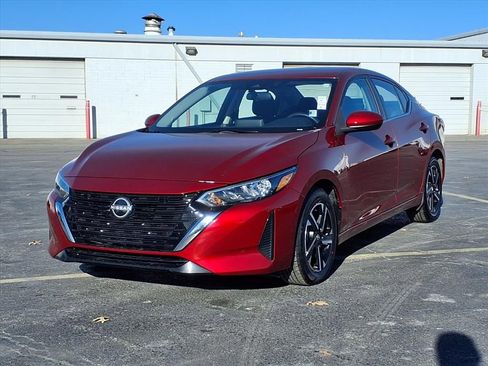Used 2024 Nissan Sentra SV image 2