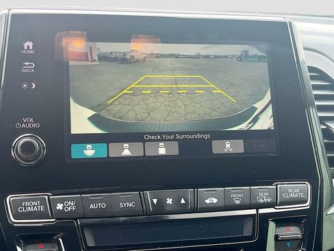 Used 2022 Honda Odyssey Elite image 14