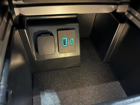 Certified 2023 Ford Explorer XLT w/ Equipment Group 202A image 15