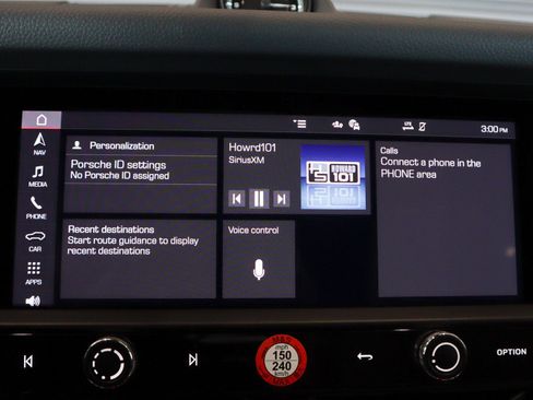 Certified 2025 Porsche Macan image 20