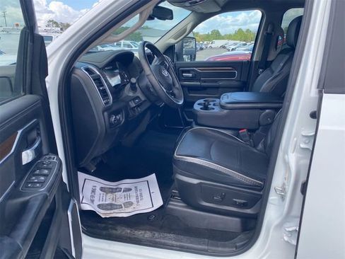 Used 2024 RAM 2500 Laramie image 5