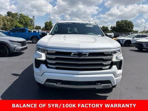Used 2023 Chevrolet Silverado 1500 High Country w/ High Country Premium Package AWD/4WD image 2