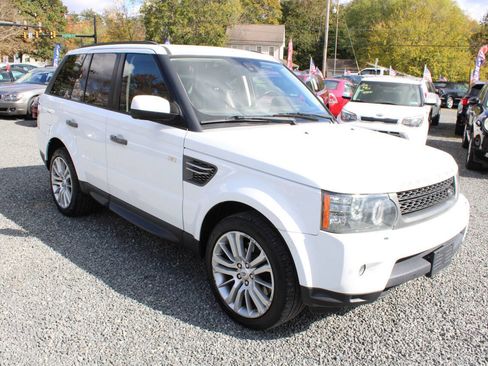 Used 2011 Land Rover Range Rover Sport HSE LUX image 4