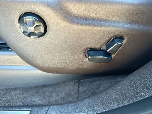 Used 2018 Jeep Grand Cherokee Summit image 12