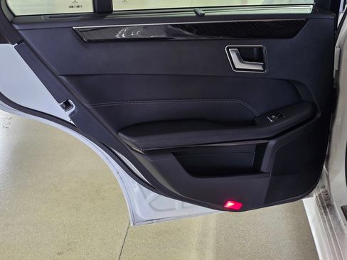 Used 2016 Mercedes-Benz E 350 4MATIC Wagon image 10