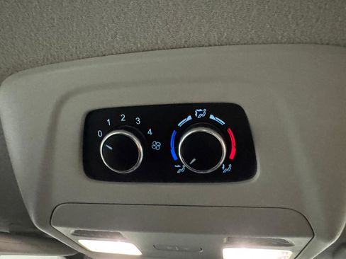 Used 2023 Ford Transit 350 XLT image 19