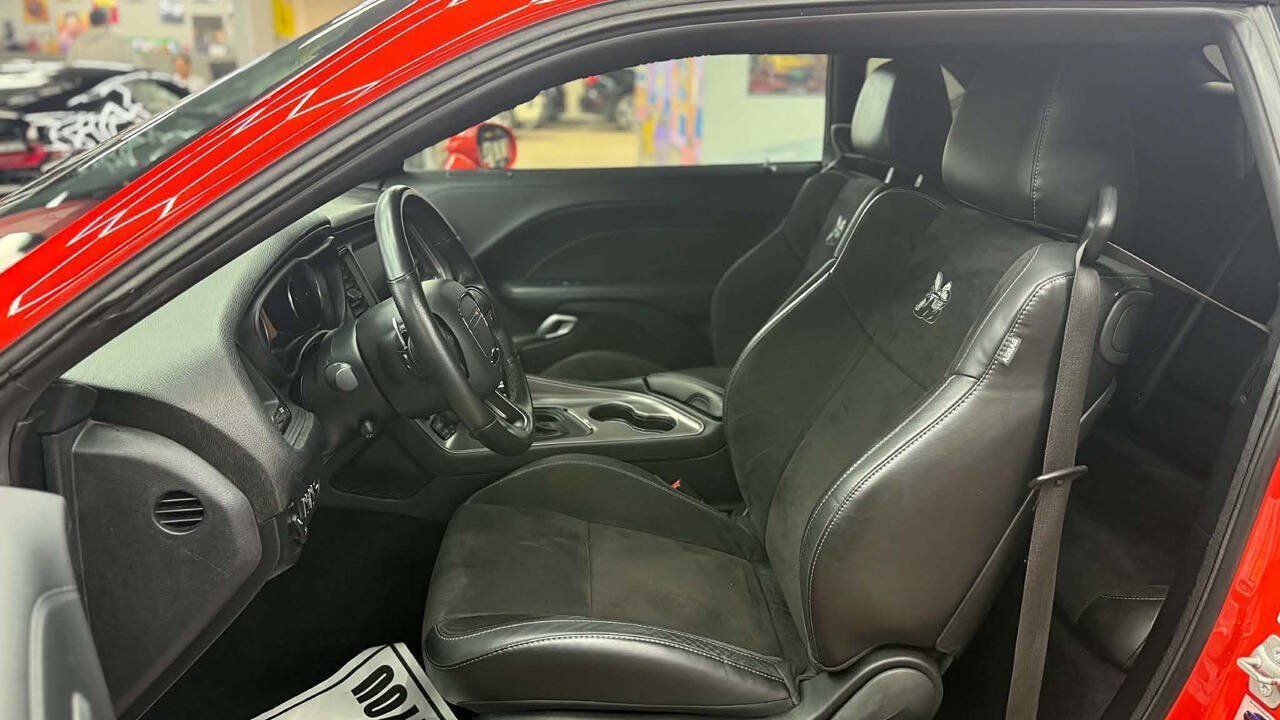 Used 2023 Dodge Challenger R/T Scat Pack w/ Plus Package RWD image 9