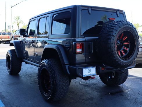 Used 2018 Jeep Wrangler Unlimited Rubicon image 3