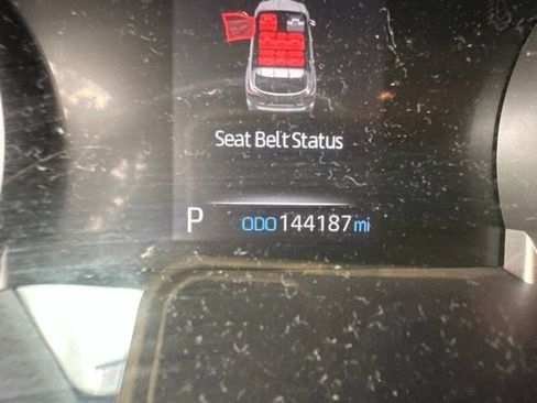 Used 2020 Toyota Highlander L FWD image 16