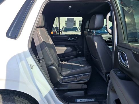Used 2022 Chevrolet Tahoe RST w/ Luxury Package AWD/4WD image 35