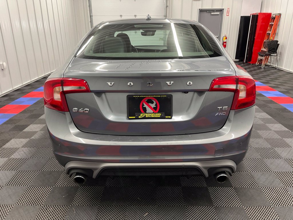 Used 2018 Volvo S60 T5 Dynamic w/ Vision Package AWD/4WD image 3
