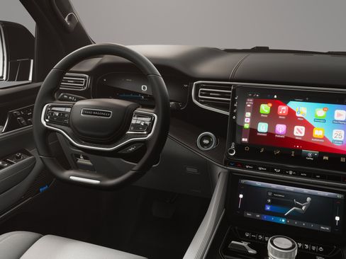 New 2026 Jeep Grand Wagoneer Summit AWD/4WD image 9