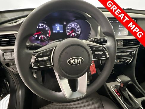 Certified 2020 Kia Optima LX image 12