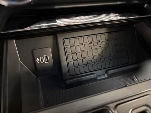 New 2025 Ford F150 Lariat w/ Equipment Group 501A Mid image 32