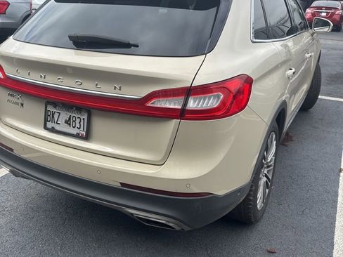 Used 2016 Lincoln MKX Reserve w/ Technology Package image 10