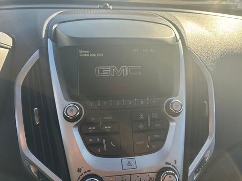 Used 2017 GMC Terrain SLE image 23