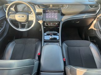 Used 2024 Jeep Grand Cherokee Altitude RWD video 2