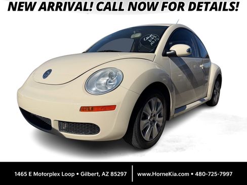 Used 2009 Volkswagen Beetle Coupe image 1
