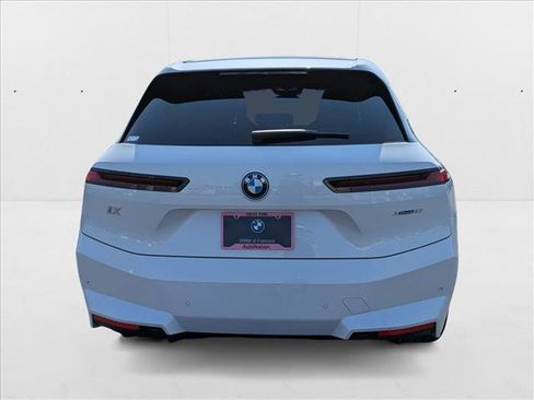New 2026 BMW iX xDrive60 image 7