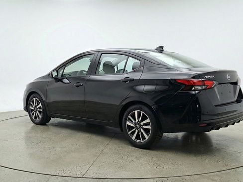 Used 2025 Nissan Versa SV image 6