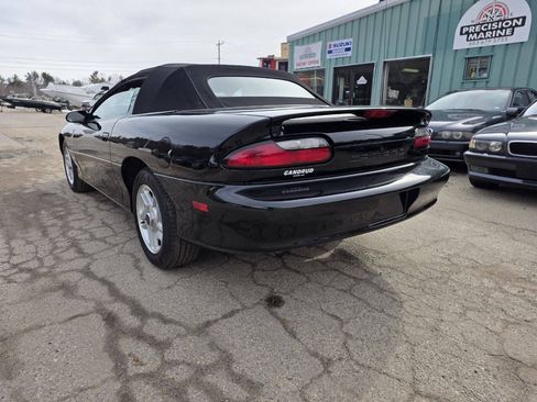 Used 1994 Chevrolet Camaro LT RWD image 11