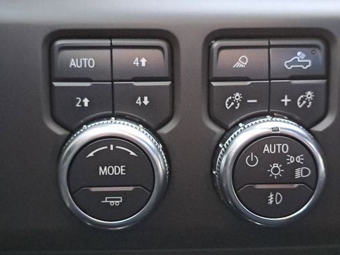 Certified 2023 GMC Sierra 1500 AT4 w/ Technology Package image 24