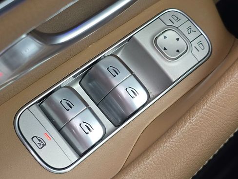 Certified 2024 Mercedes-Benz GLS 450 4MATIC image 30