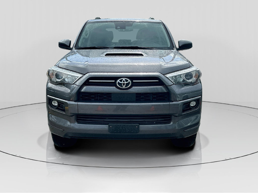 Used 2022 Toyota 4Runner TRD Sport AWD/4WD image 2