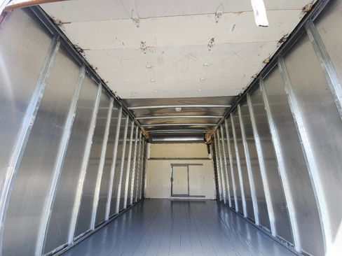 Used 2015 Ford E-350 and Econoline 350 Super Duty image 30