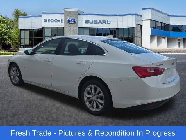 Used 2025 Chevrolet Malibu LT FWD image 3
