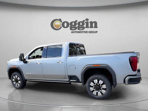 Certified 2024 GMC Sierra 2500 Denali w/ Denali Reserve Package image 7