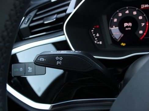 New 2025 Audi Q3 2.0T Premium Plus image 9