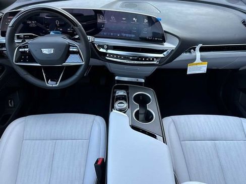 New 2026 Cadillac Lyriq Luxury image 13