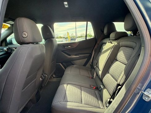 Used 2025 Chevrolet Equinox LT image 17