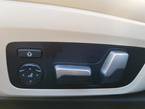 Used 2021 BMW 330i Sedan w/ Premium Package image 42