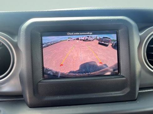 Used 2022 Jeep Wrangler Unlimited Sport AWD/4WD image 15