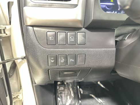 Used 2019 Toyota Highlander Limited Platinum AWD/4WD image 38