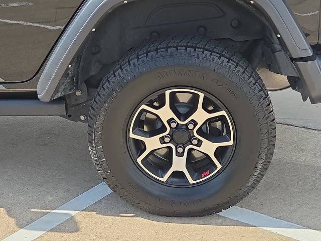 Used 2022 Jeep Wrangler Unlimited Rubicon AWD/4WD image 30