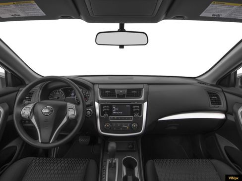 Used 2017 Nissan Altima 2.5 SV FWD image 4